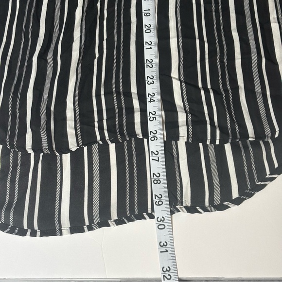 French Atmosphere Black & White Striped Shirt | Roll Tab Sleeves | Tunic - Picture 4 of 6